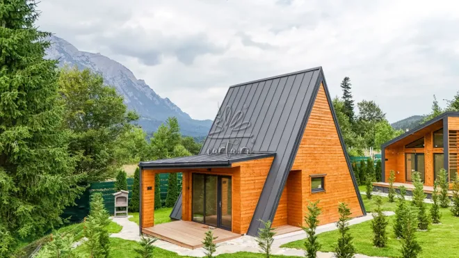 A-FRAME VALLEY